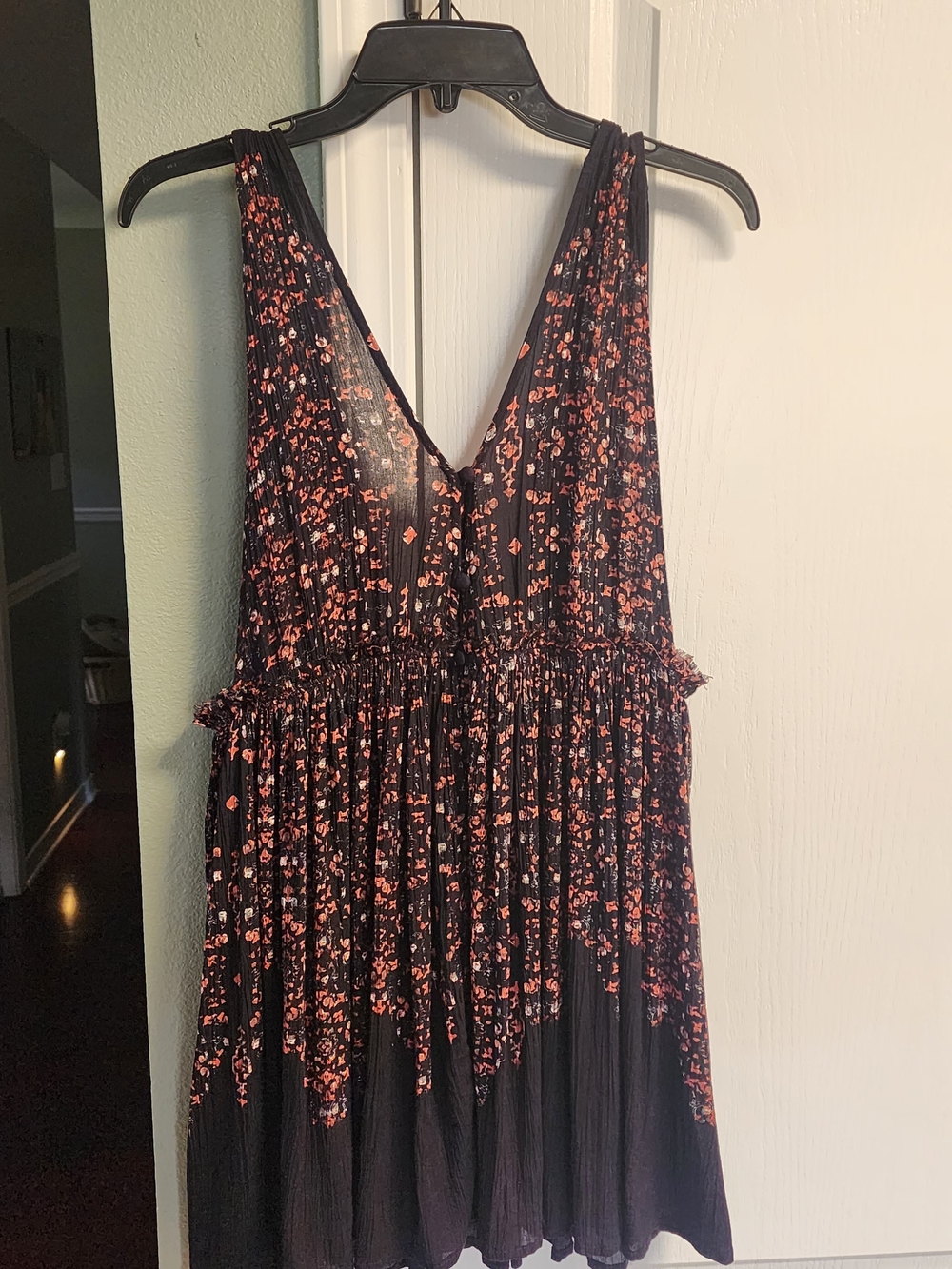 FREE PEOPLE Women's Black Floral V-Neck Sleeveless Dress